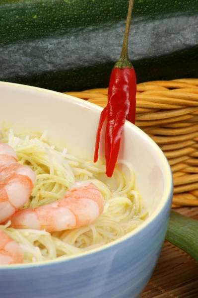 Zuppa di spaghetti in stile orientale — Foto Stock