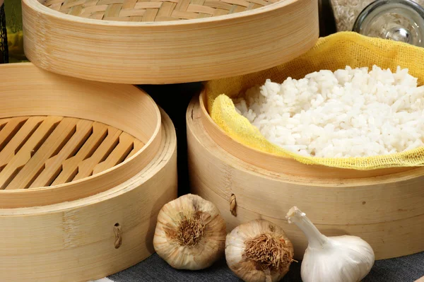 Rice in a bamboo steamer — Stock Photo, Image