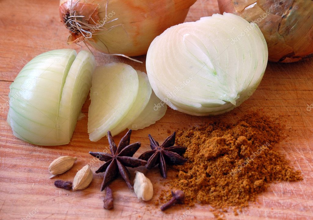 Spices and Onions Stock Photo by ©niccivanas 1539359