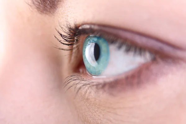 美しい青い目をクローズ アップ — ストック写真