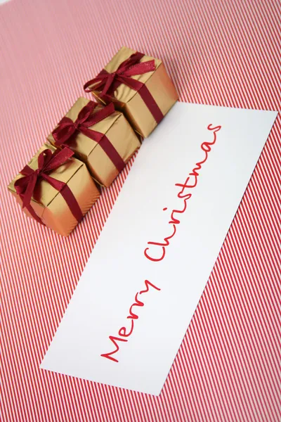 Χριστούγεννα κουτιά ένα συγχαρητήριο κάρτα — Φωτογραφία Αρχείου