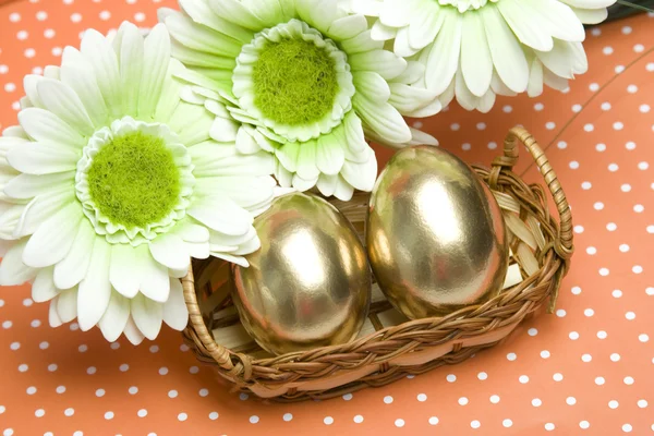 Easter golden eggs — Stock Photo, Image