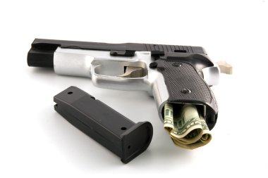dolar tarafından yüklenen tabanca