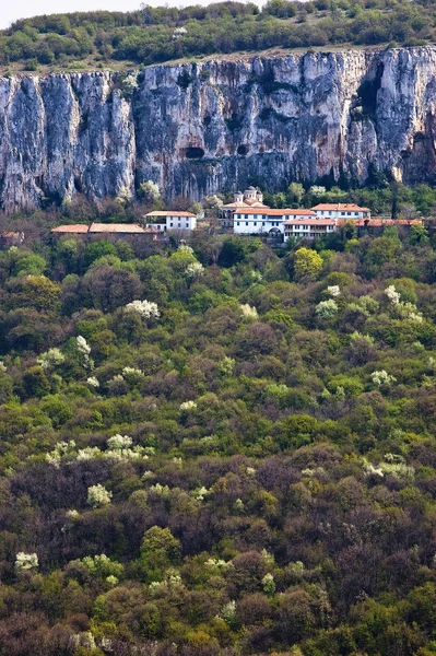 Monastery high in mountain — Stock Photo, Image