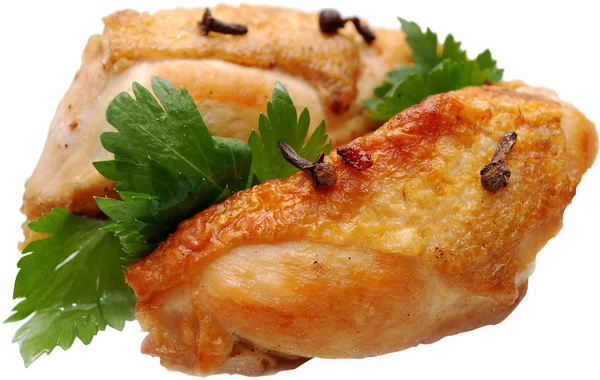 Жареная нарезанная курица — стоковое фото