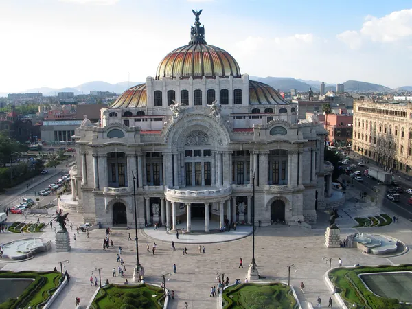 Bellas artes παλάτι στην πόλη του Μεξικού — Φωτογραφία Αρχείου