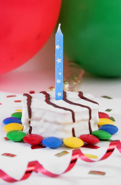 Pastel de cumpleaños — Foto de Stock