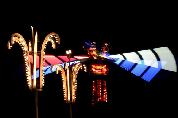 Luzes do parque de diversões — Fotografia de Stock