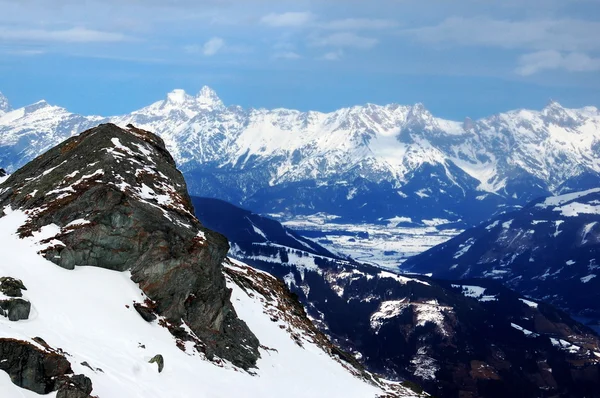 Winter in de alp bergen — Stockfoto