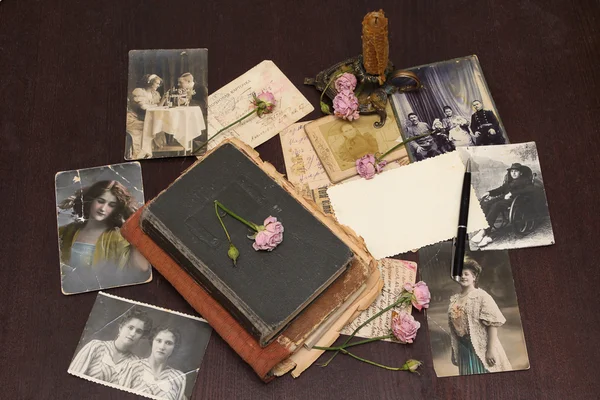 Vintage background with books and photo — Stock Photo, Image