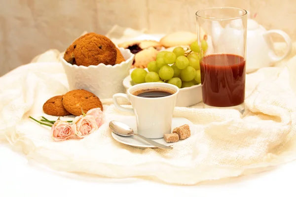 Egészséges reggeli: kávé, nádcukor — Stock Fotó