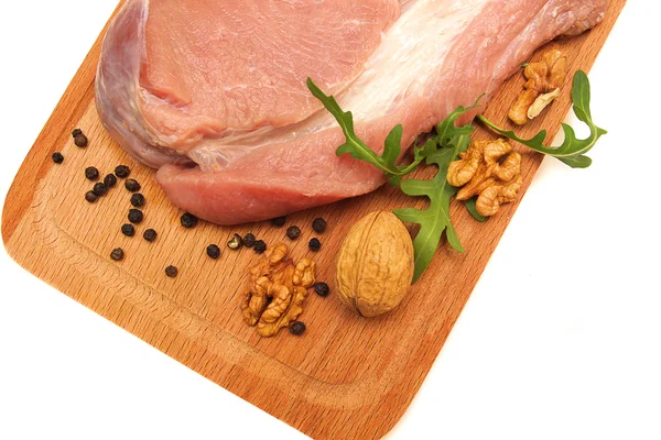 Färskt nötkött isolerat på vit bakgrund — Stockfoto