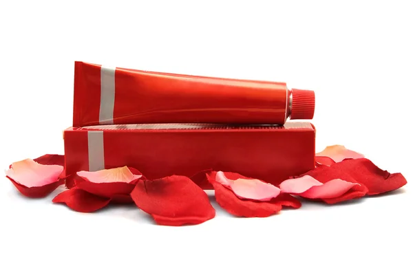 Contenitore cosmetico rosso e scatola isolati — Foto Stock