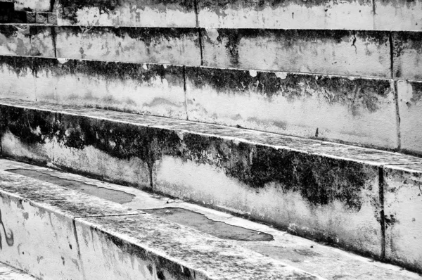 圆形剧场石台阶 — 图库照片