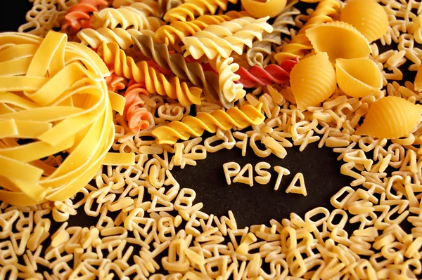 Various kinds of pasta — Stock Photo, Image