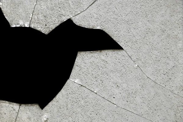 Broken glass fragments — Stock Photo, Image