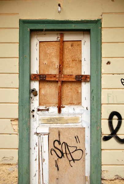 Eingeschlossene Tür — Stockfoto