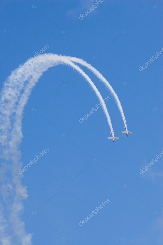 Two planes loop the loop Stock Photo by ©Clivia 1735215