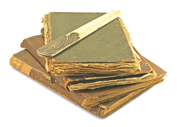 Los libros antiguos y el cuchillo de marfil de hueso — Foto de Stock