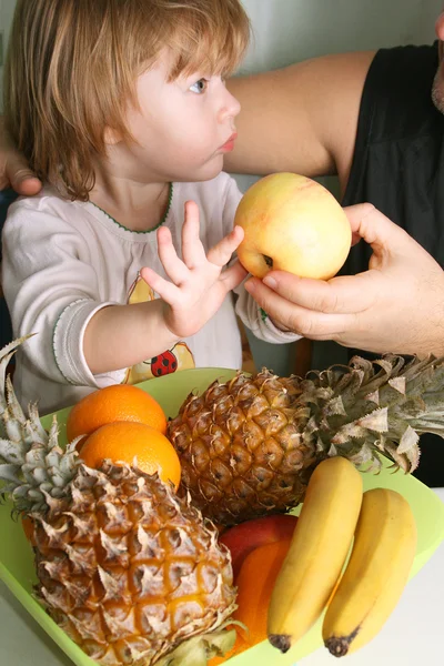 Gyümölcs - alma, ananász, banán, narancs — Stock Fotó