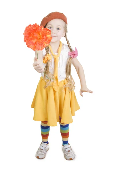 Κοριτσάκι που κρατάει ένα λουλούδι. — Φωτογραφία Αρχείου