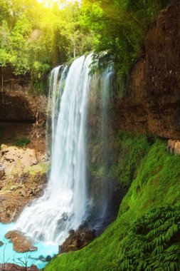 Dambri waterfall clipart