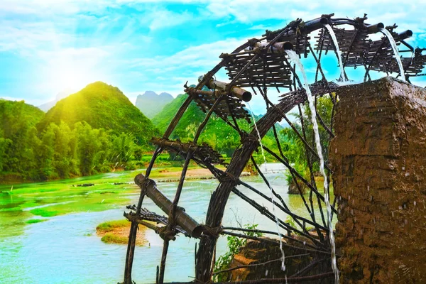 Bamboo water wheel — Stock Photo, Image