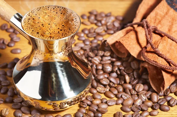 Горщик турецьку каву — стокове фото