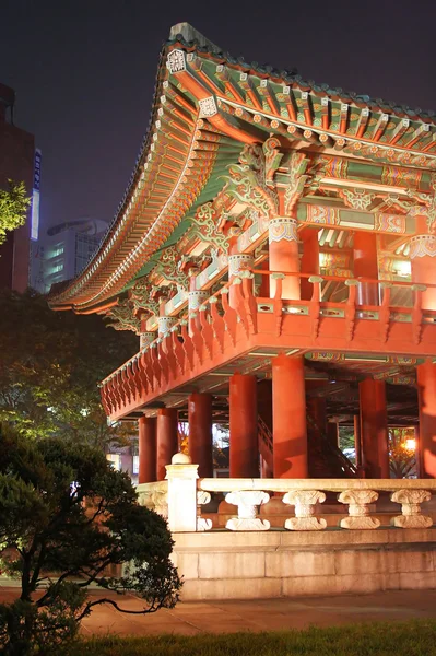 Korean temple at night lighting — Stock Photo, Image