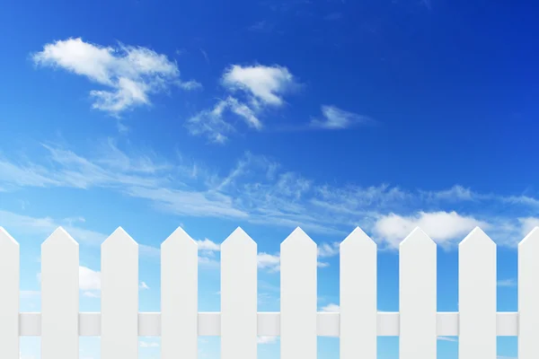 Nieuwe witte hek — Stockfoto