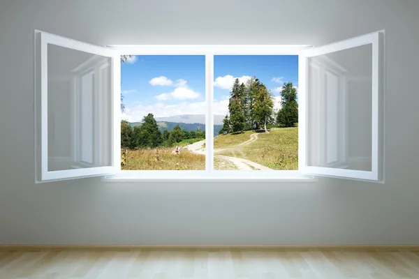 Quarto novo vazio com janela aberta — Fotografia de Stock