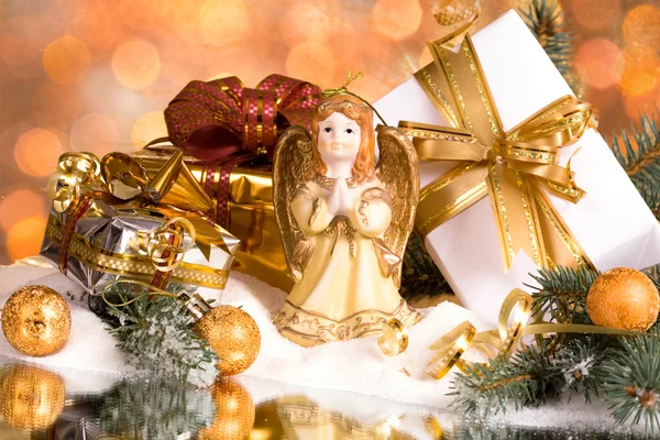 Gifts and angel christmas — Stock Photo, Image