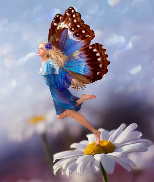 翼を持つエルフの女の子 — ストック写真