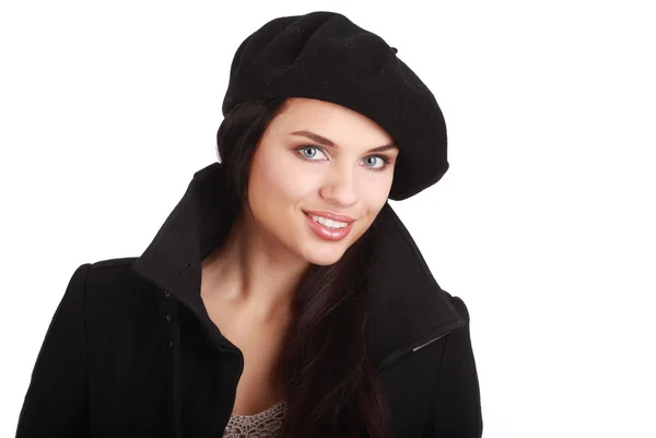 Aantrekkelijke vrouw in zwarte jas. — Stockfoto