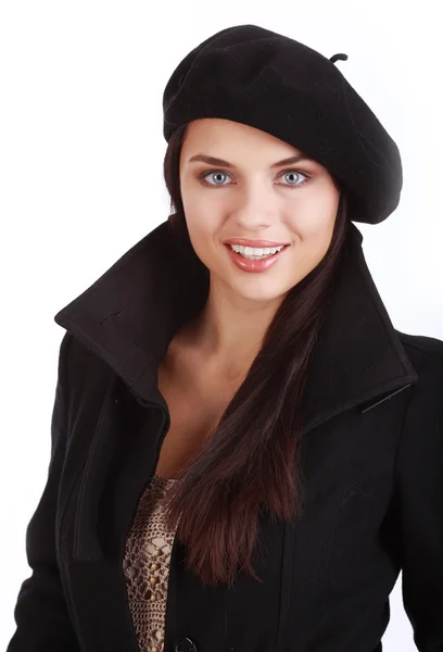 Aantrekkelijke vrouw in zwarte jas. — Stockfoto