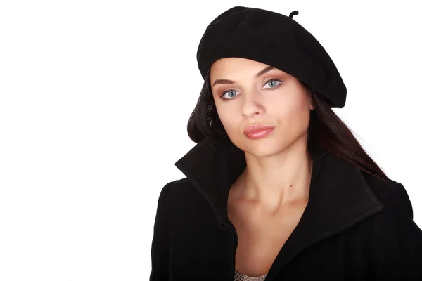 Atrakcyjna kobieta w czarny płaszcz. — Zdjęcie stockowe