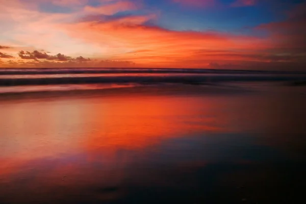 Tropikalny zachód słońca — Zdjęcie stockowe