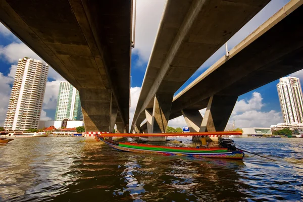 Тайская национальная лодка — стоковое фото