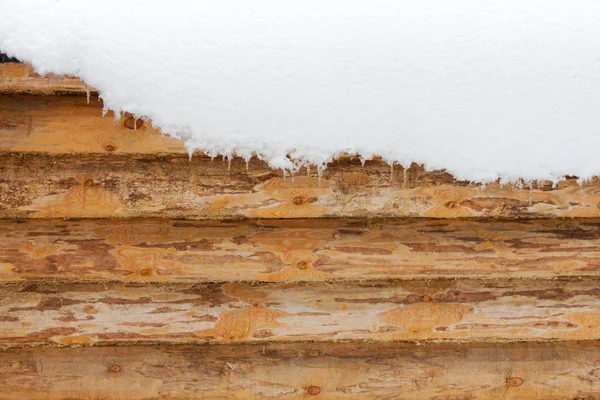Dřevěná stěna a sníh — Stock fotografie