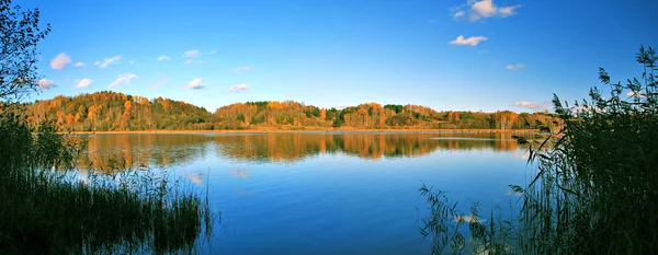 Krásné podzimní panoramatické krajiny — Stock fotografie