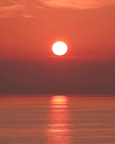 Zonsondergang en zee — Stockfoto