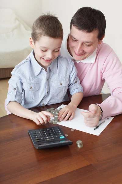 Apa a fiát, hogy a pénzügyi képzési — Stock Fotó