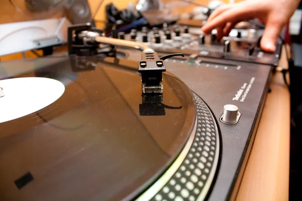 DJ mixing — Stock Photo, Image