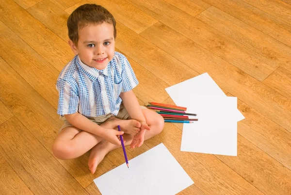 The boy draws pencils — Stock Photo, Image