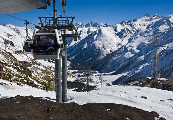 Funicular de esqui — Fotografia de Stock