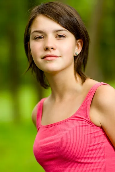 Portret pięknej dziewczyny — Zdjęcie stockowe
