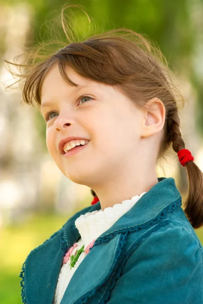 Портрет маленька дівчинка — стокове фото
