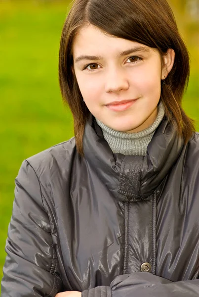 Portret Ciemnowłosa dziewczyna — Zdjęcie stockowe
