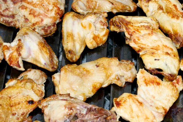 Курица на барбекю — стоковое фото