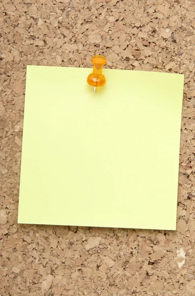 Σημείωση πράσινο υπενθύμιση με πορτοκαλί καρφίτσα — Φωτογραφία Αρχείου